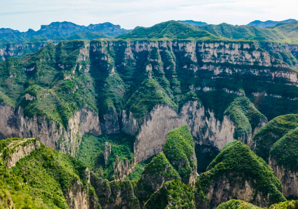 |山川流水和瑰丽文化,来到这里,感受云天的苍瀚浩渺