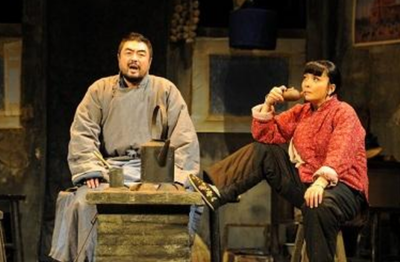 张含韵|《骆驼祥子》: 看不到恶霸刘四爷的好，说明你还太年轻