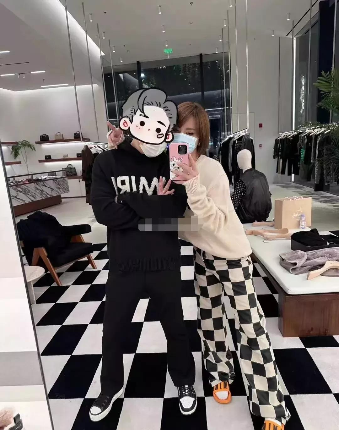 |网红时大漂亮，宣布恋情！对方居然也是男性