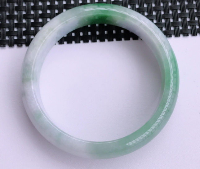 翡翠|翡翠市场产品档次不同，只有A货才有价值，值得收藏和投资