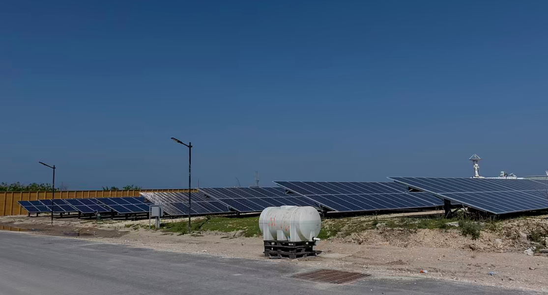 伊隆·马斯克|世界上最有钱的“乡下人”，马斯克住所是五万元搭建的棚屋