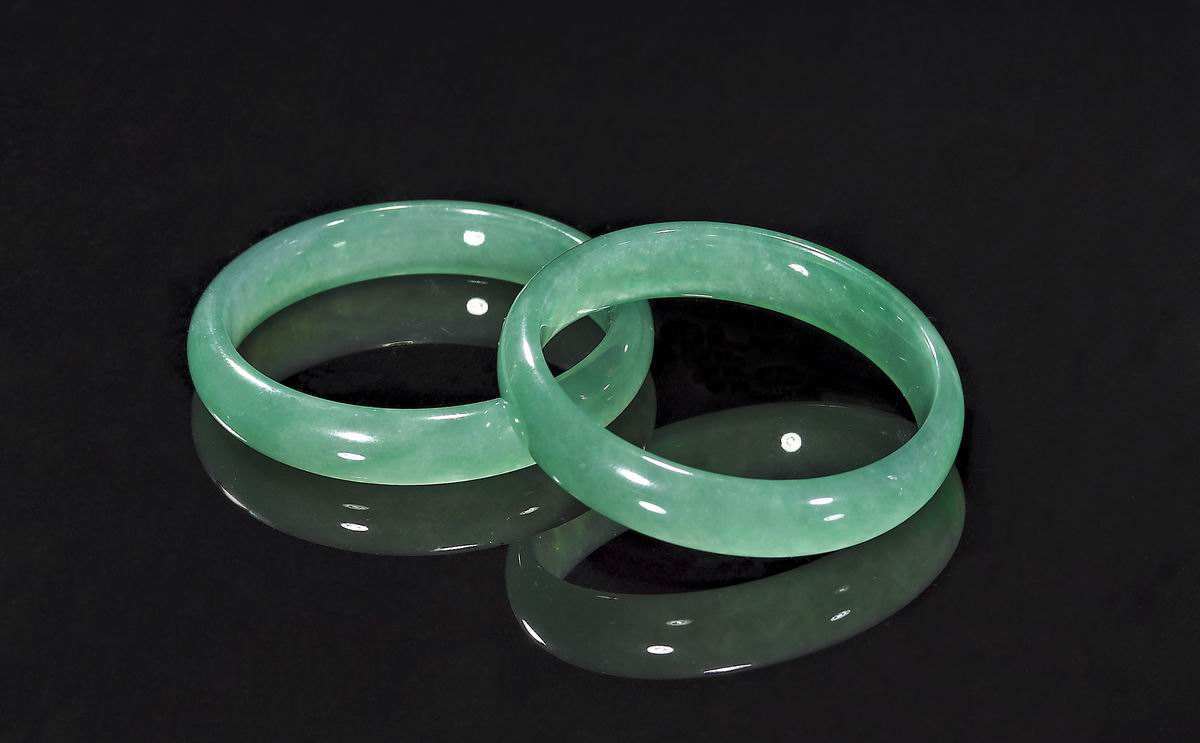 翡翠|佩戴翡翠要注意什么，哪几种翡翠，不是适合所有人的呢？