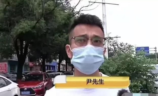 男子爱车发动机里发现大量白糖,调监控后发现竟是老同学干的!