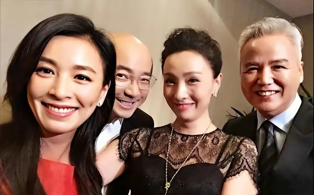 苏醒|被朋友“坑惨”到几乎退圈，这4位明星有的糊了，有的还在挣扎中