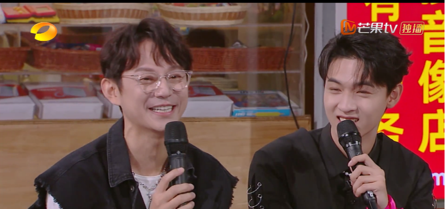芒果台|佩服芒果台,何炅这不温不火的节目,生生被改造成了收视冠军