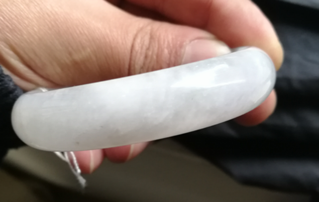 翡翠|翡翠的纹棉是什么?影响翡翠价值吗?专家为其解密