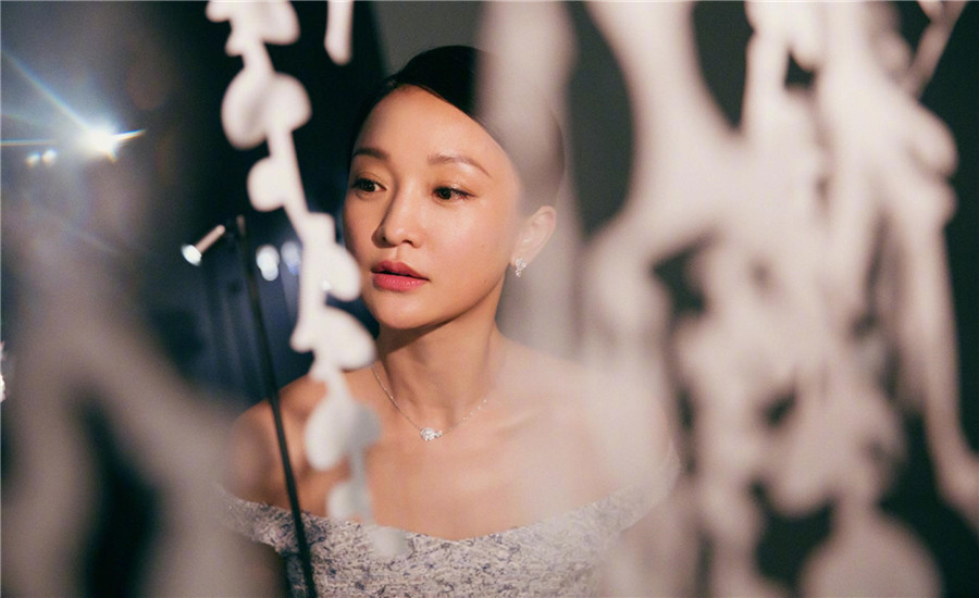 |本是人间小精灵，为何恋情总是被人关注