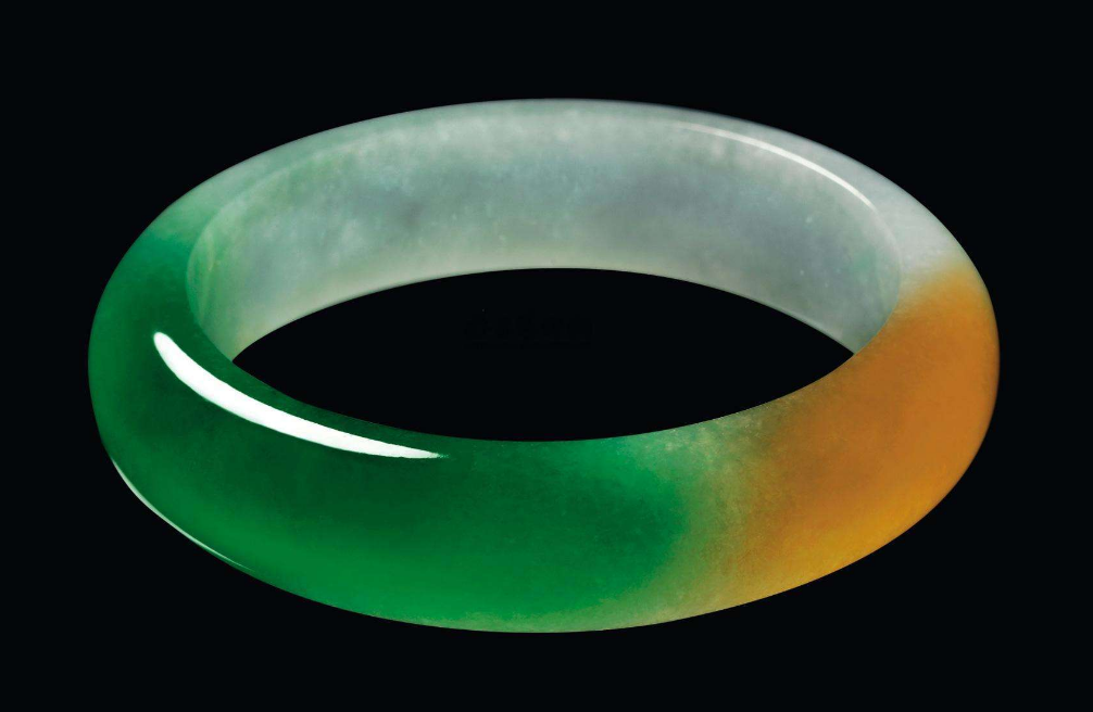 翡翠手镯|小小的一条圆环,却有如此昂贵的价格,翡翠手镯的珍贵之处