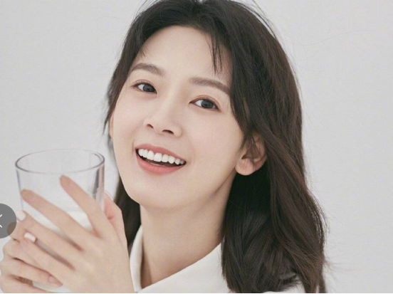 陈瑶|扮起男人来也毫不逊色,古灵精怪的她,相信离大红不远了