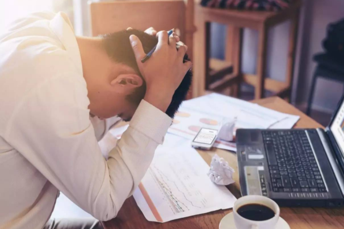 大学|在职场上,我们所处的环境不同,对待事情、领导的看法也会有所差异