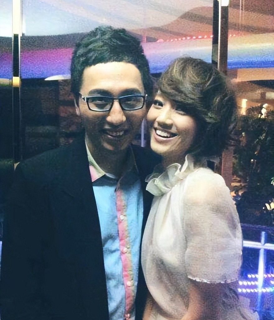 华少|华少，他究竟错在哪儿？他妻子长得不好看？所以华少就很少晒？