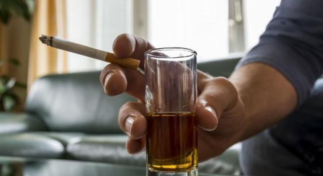 瓜子|这4个“加速衰老”的行为，男性朋友尽量少做，最好能忍则忍