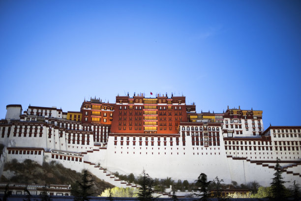 露营|西藏最大的“藏王王子神庙”，是西藏最大的“藏王之泉”
