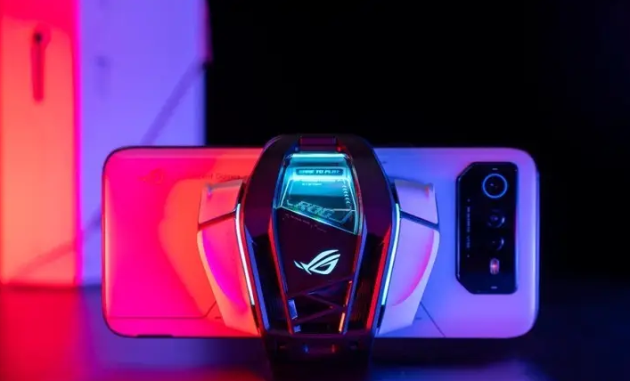 荣耀|全球首款骁龙8+游戏旗舰!6000毫安+165赫兹高刷,售价3999元起