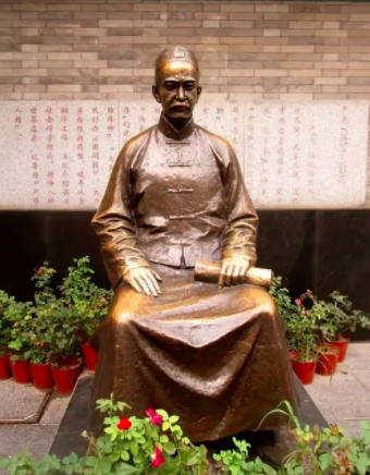 严复的理论思维:道德是高尚的行为,但也需要满足合群的要求