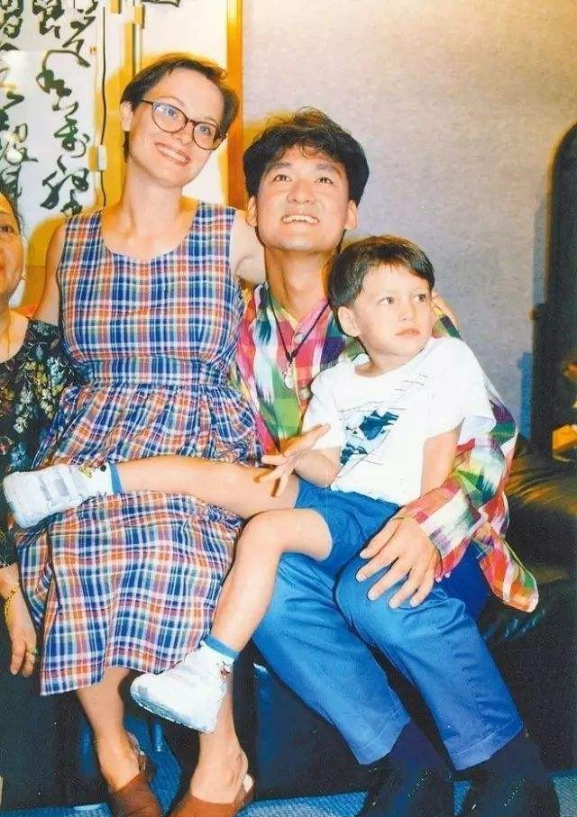 周华健|这是周华健的混血女儿?周厚恩的颜值曝光,比他混血儿子强多了