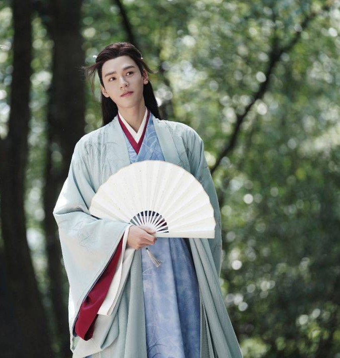 宋威龙|身高超185的男星,个个“鹤立鸡群”,这9位男星的身高太不懂事