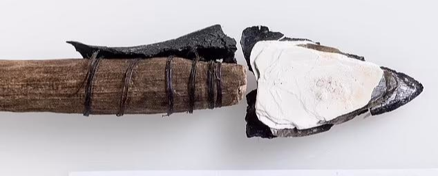 冰层融化后,露出令人震惊的东西……