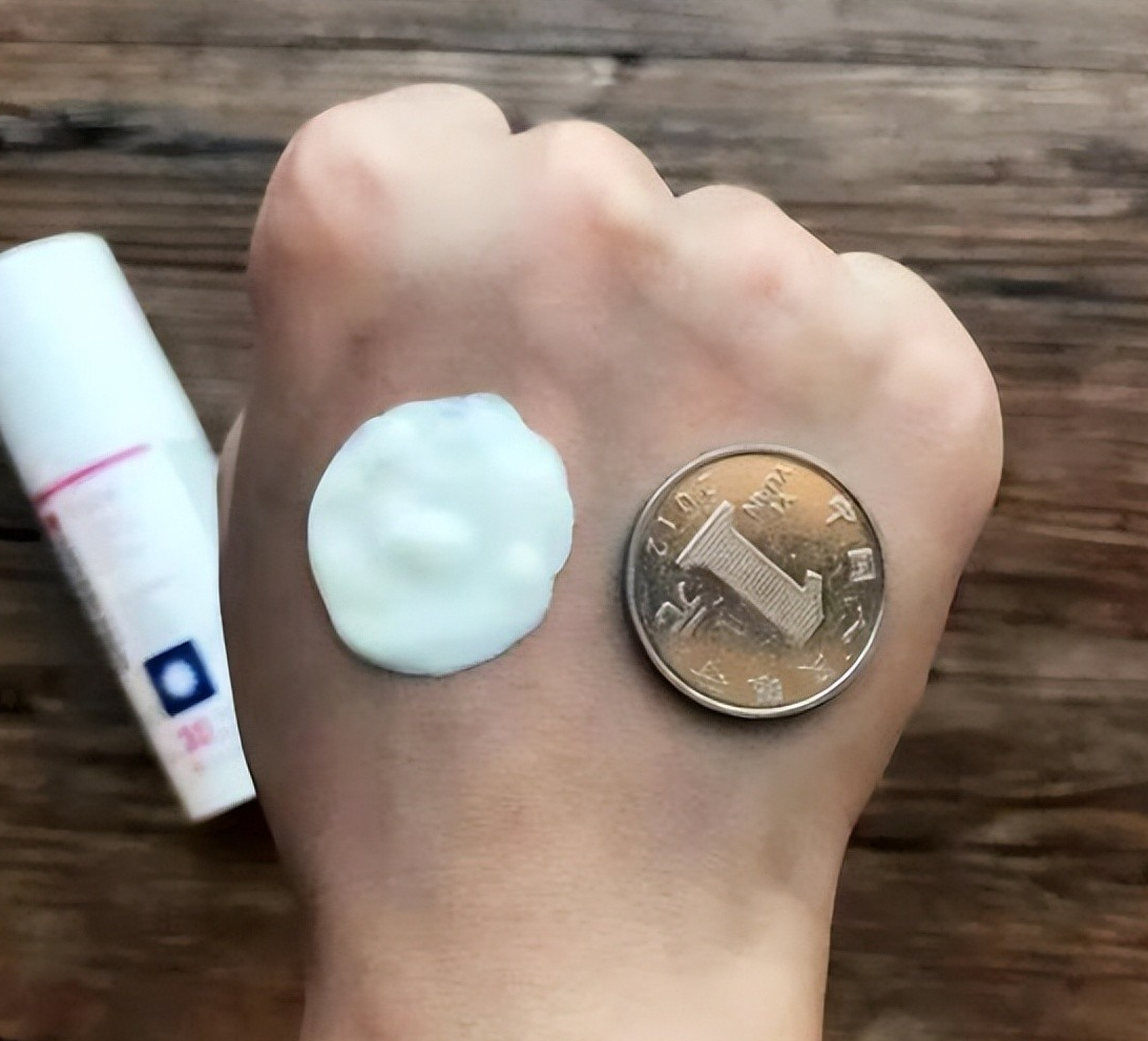 防晒 防晒霜不是可有可无的！别等到皮肤被晒黑了，才明白防晒的重要性