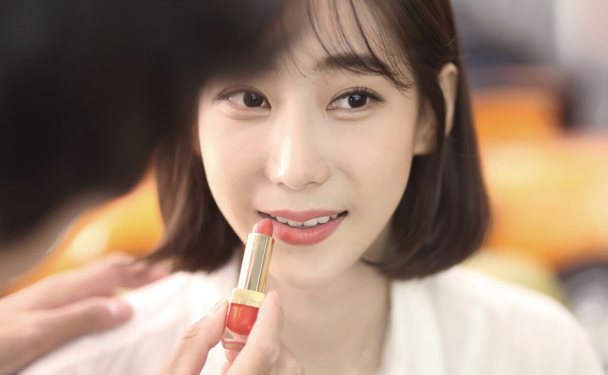 apk 女人再忙也要记住:出门尽量化淡妆!教你正确顺序,既简单又好看.