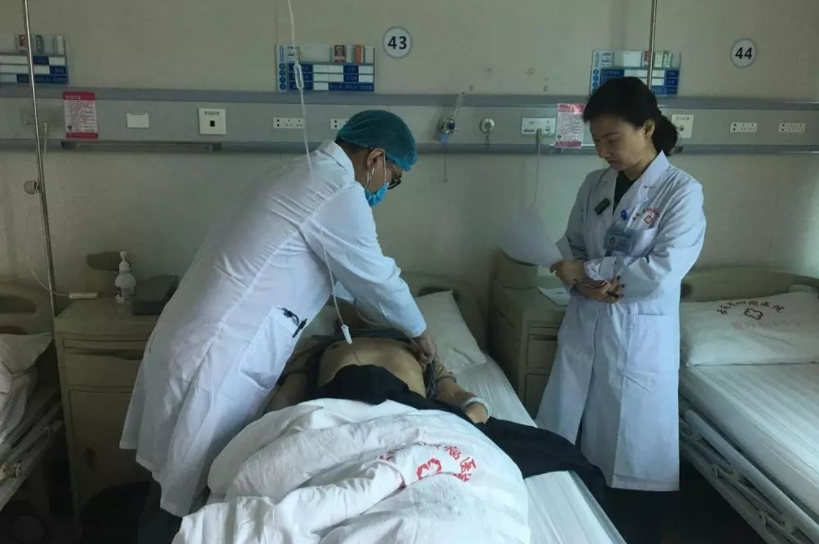 血糖|数名院士联合呼吁:停止饮用“1水”,或是血糖“加速器”,趁早丢掉