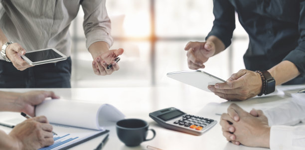 |在职场，人越有钱，其脾气越小！