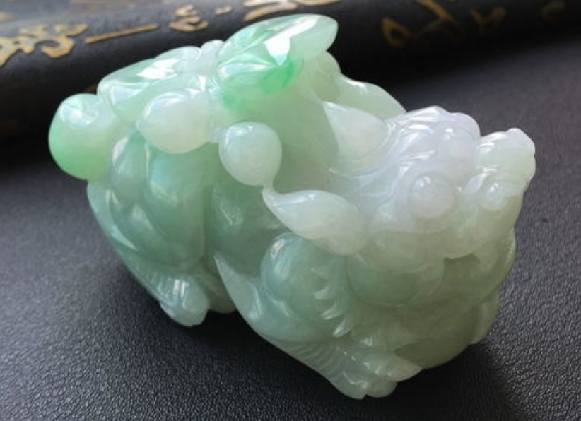 翡翠|绝对完美的翡翠存在吗?不要过于追求完美,翡翠都会有瑕疵