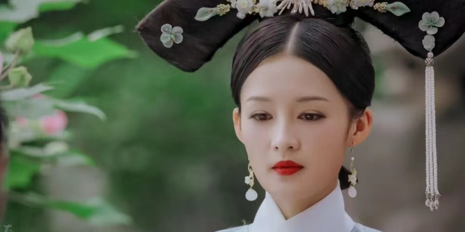 赵丽颖|明明长得相似的脸，一个美一个“土”