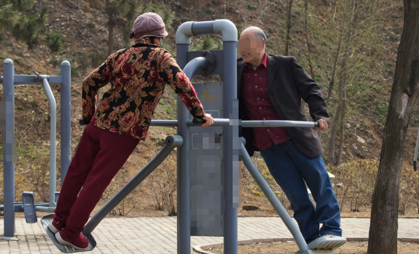 高血压|藏在身边的“升压王”被揪出,是烟酒的10倍,常吃这1物,血管扛不住