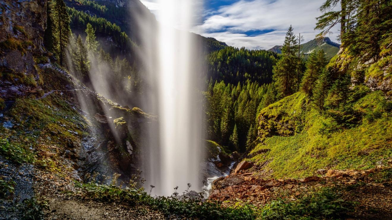 |职场中,不要在背后说老板坏话