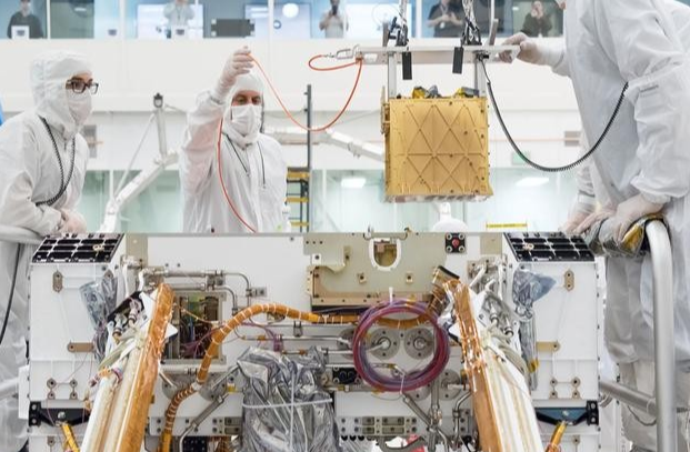为了将来能够改造火星,科学家已经尝试在火星上制造氧气