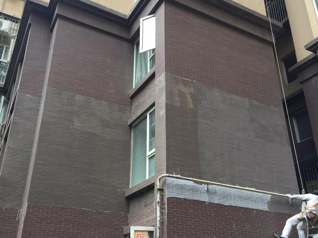 外墙漏水,在外墙外侧刷什么漆?内侧刷什么漆?怎么根治?