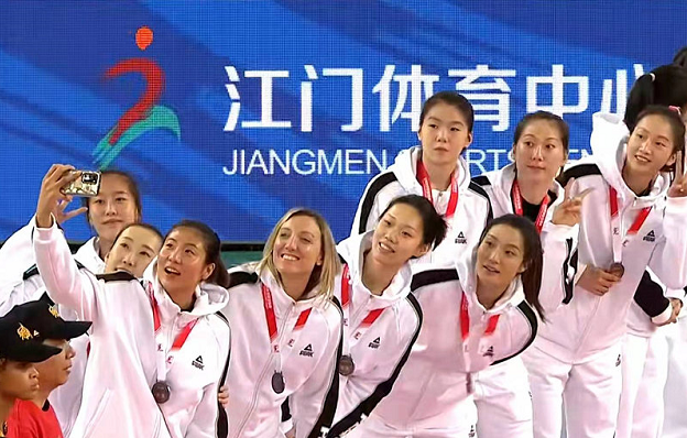 金軟景|金軟景缺席排超頒獎！原因揭曉：排協(xié)有人數(shù)限制，主動讓給隊友