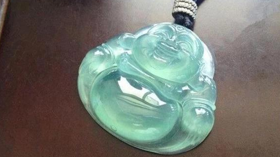 翡翠|和翡翠饰品最相似的城市，看起来像梦境一般，展现出不同的境地