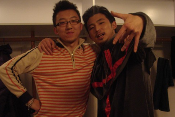 张庆庆|长相一般的张庆庆，却赢得了大家的好评，个人简历犹如白纸一张