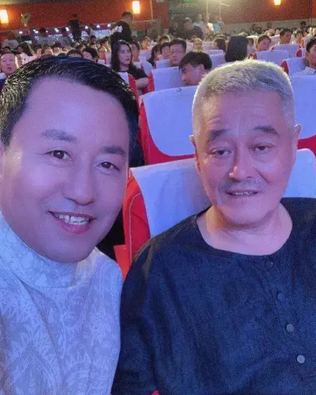 赵本山|破案了！长贵正式澄清：确实离开赵本山和交了违约金，但没5000万