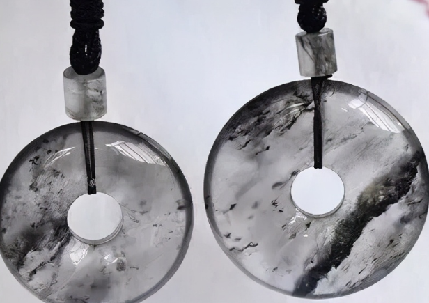 翡翠|翡翠有棉就不能买?一定会贬值吗?这个可不一定