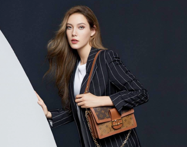 谷爱凌|赚翻了!谷爱凌毫无悬念成冬奥会顶流,27家赞助商豪赌成功