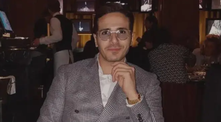 西蒙|详解《Tinder诈骗王》，超级海王骗吃骗喝，最终结局难以接受