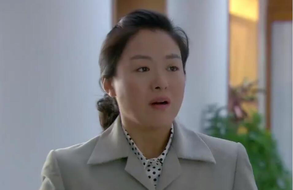 袁泉|年轻时惊为天人，老了却成“胖大婶”，这7位身材走样的女星真的好可惜