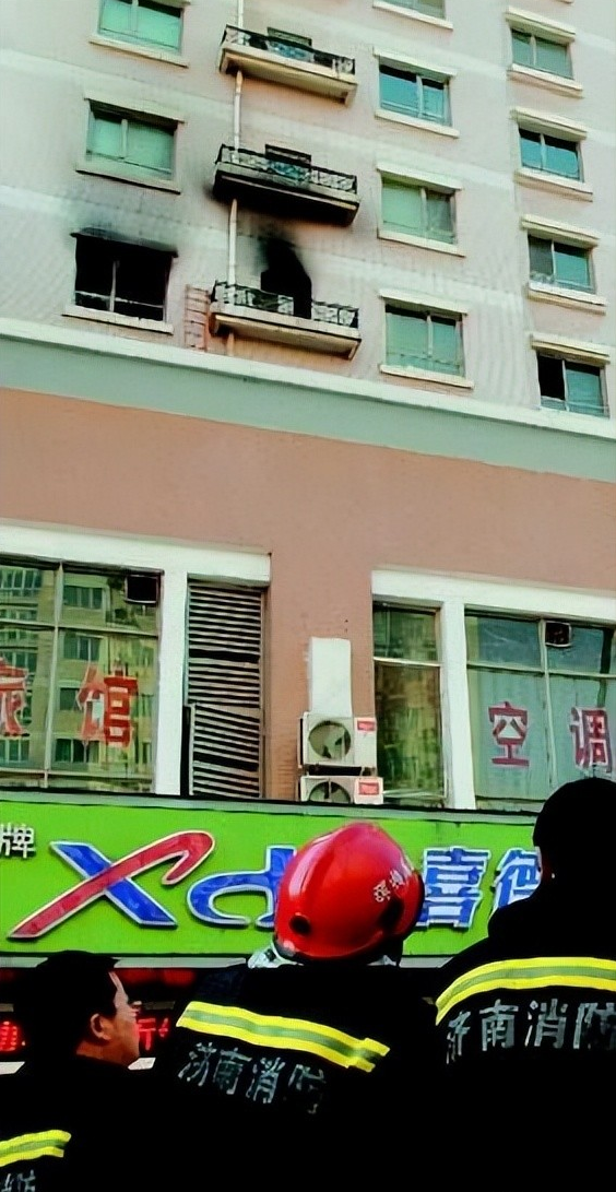 ?2010年,山东富豪与情人分手时送“钻石炸弹”,半年后情人之母遇害
