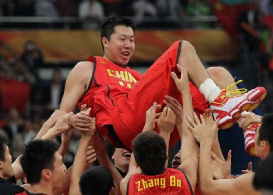 篮球|他的水平远高于亚洲篮球水平，可以说是很稳的国内篮球历史第二人