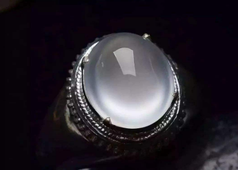 翡翠|无色清水，无色翡翠到底有多美，品种独特。