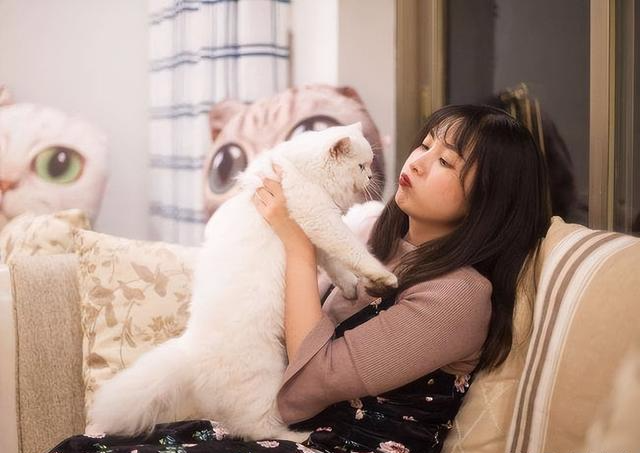 交易|哄睡师事件回顾，线上发布信息，线下提供服务，部分人员月薪3万