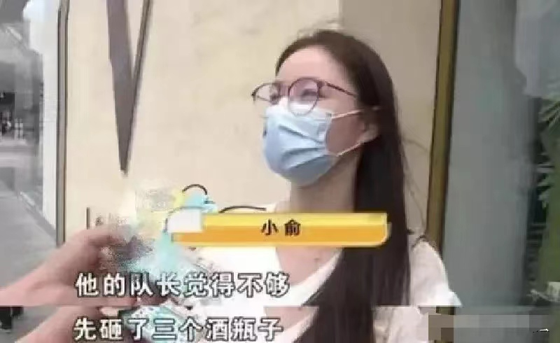 杭州，女孩唱K找男模给500小费，因嫌小费太少双方起冲突