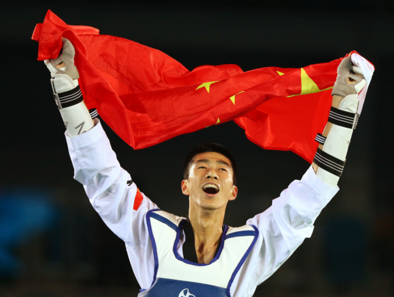 丝瓜 为帮助中国拿到首枚奥运金牌,每天痛苦减重,如今全靠自己实力