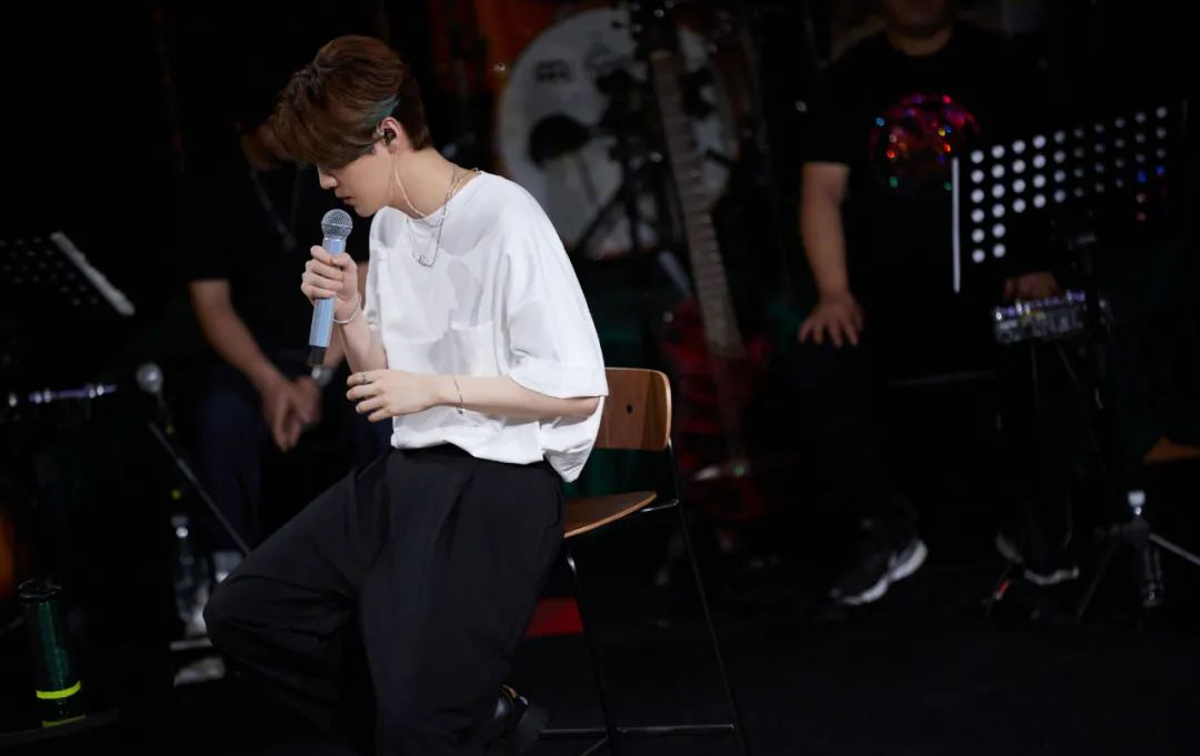 鹿晗|重新认识一下实力歌手鹿晗