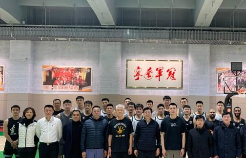 辽宁男篮|辽篮不夺冠都难！第1后卫再曝猛料：内卷严重，为终极目标穷尽所能