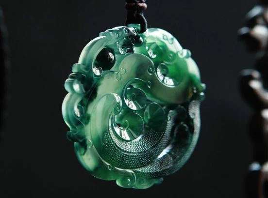 翡翠|自古以来假货就不断,有市场的地方就有假货,当然翡翠也有造假