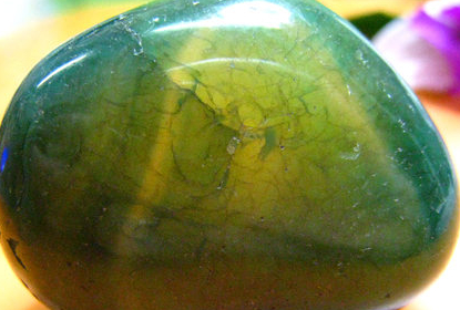 翡翠|和翡翠的外表特别相似的几块石头，经常会被混淆，你了解几种